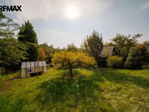 Prodej zahrady, Lom, 807 m2