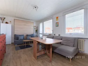 Prodej bytu 3+1, Teplice - Trnovany, Doubravická, 73 m2