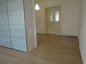 Pronájem bytu 2+1, Praha - Smíchov, Na bělidle, 76 m2