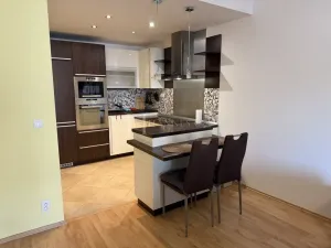 Pronájem bytu 2+kk, Praha - Libeň, Nad Rokoskou, 69 m2