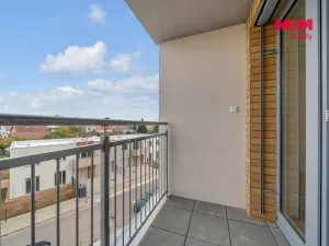 Pronájem bytu 2+kk, Pardubice - Ohrazenice, U Sportovní školy, 51 m2