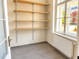 Pronájem kanceláře, Praha - Holešovice, U průhonu, 64 m2