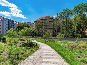 Pronájem bytu 1+kk, Praha - Vysočany, Bassova, 28 m2