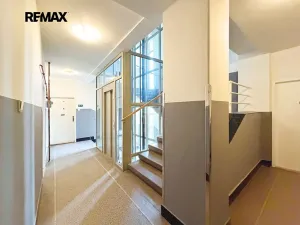 Prodej bytu 2+kk, Praha - Nusle, Kloboučnická, 52 m2
