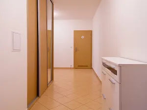 Pronájem bytu 3+kk, Praha - Řepy, Skuteckého, 75 m2
