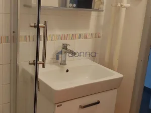 Pronájem bytu 4+kk, Praha, Svojšovická, 80 m2
