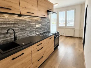 Pronájem bytu 2+1, České Budějovice - České Budějovice 2, J. Opletala, 72 m2