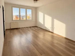 Pronájem bytu 2+1, České Budějovice - České Budějovice 2, J. Opletala, 72 m2