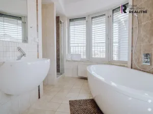 Pronájem bytu 5+1, Kroměříž, náměstí Míru, 178 m2