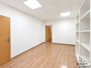 Pronájem obchodního prostoru, Hodonín, Bratislavská, 200 m2