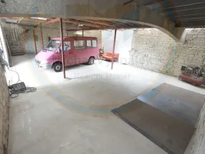 Pronájem komerční, Hrobce, 130 m2