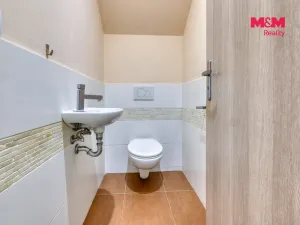 Prodej rodinného domu, Knovíz, 143 m2
