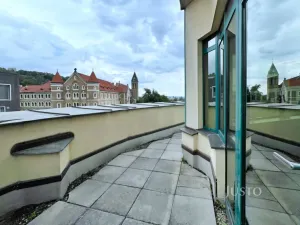 Pronájem bytu 2+1, Praha - Smíchov, Holečkova, 99 m2