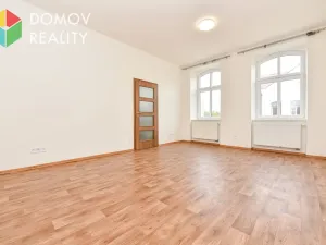 Pronájem bytu 2+kk, Králův Dvůr, Bezručova, 40 m2
