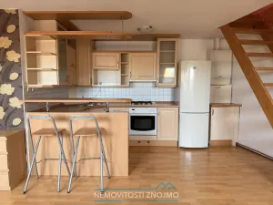 Pronájem bytu 2+kk, Znojmo, Coufalova, 45 m2