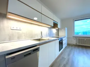 Pronájem bytu 2+kk, Praha - Čimice, Okořská, 39 m2