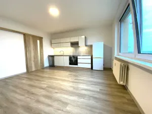Pronájem bytu 2+kk, Praha - Čimice, Okořská, 39 m2