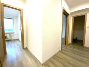 Pronájem bytu 2+kk, Praha - Čimice, Okořská, 39 m2