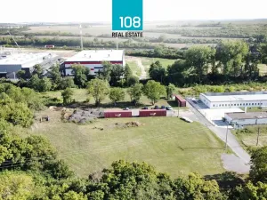 Prodej komerčního pozemku, Mochov, 9670 m2