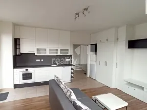 Pronájem bytu 2+kk, Praha - Uhříněves, U uhříněveské obory, 43 m2