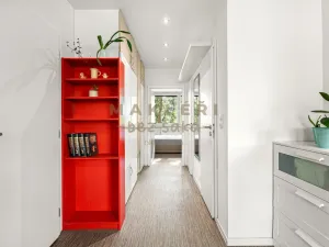 Prodej atypického bytu, Praha, Šimůnkova, 77 m2