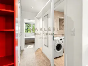 Prodej atypického bytu, Praha, Šimůnkova, 77 m2