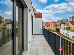 Pronájem bytu 2+kk, Hradec Králové, Na Střezině, 48 m2