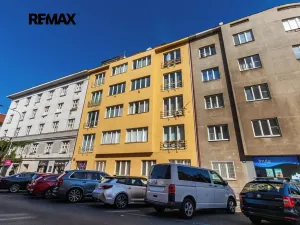 Pronájem bytu 2+1, Praha - Dejvice, Kafkova, 77 m2