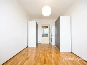 Pronájem bytu 2+kk, Praha - Čakovice, Cukrovarská, 40 m2