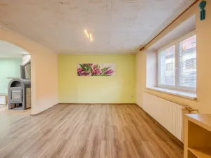 Prodej rodinného domu, Komňa, 182 m2