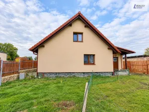Pronájem bytu 2+1, Těchařovice, 62 m2