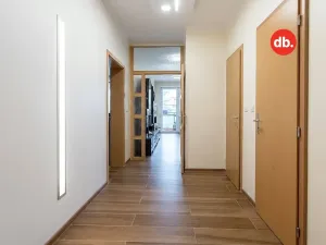 Prodej bytu 2+kk, Božičany, 75 m2
