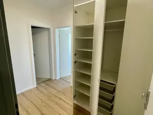 Pronájem bytu 1+kk, Praha - Kbely, Generála Bočka, 34 m2