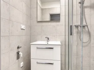 Pronájem bytu 2+1, Hradec Králové - Slezské Předměstí, třída SNP, 55 m2