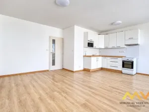 Pronájem bytu 2+kk, Hradec Králové - Svobodné Dvory, K Meteoru, 59 m2