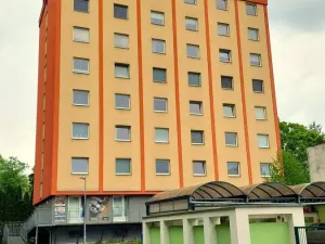 Pronájem bytu 1+1, Valašské Meziříčí - Krásno nad Bečvou, Nádražní, 34 m2