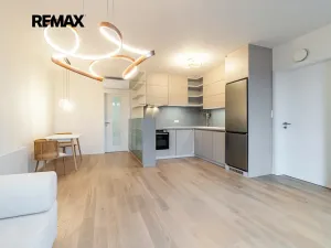 Pronájem bytu 2+kk, Praha - Břevnov, Radimova, 65 m2