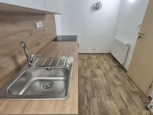 Pronájem komerční nemovitosti, Břeclav - Charvátská Nová Ves, SNP, 26 m2