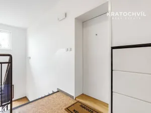 Pronájem bytu 2+kk, Vestec, U Strouhy, 41 m2