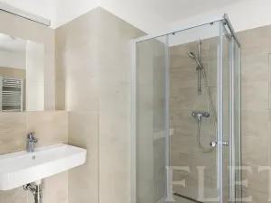 Pronájem bytu 1+kk, Praha - Modřany, Mezi vodami, 33 m2