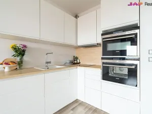 Prodej bytu 2+kk, Moravany, Višňová, 50 m2