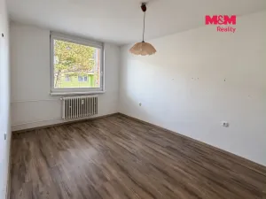 Prodej bytu 3+1, Lubenec, Pražská, 66 m2