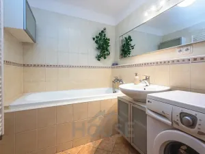 Prodej bytu 3+kk, Praha - Holešovice, 63 m2