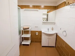 Pronájem bytu 2+1, Klášterec nad Ohří - Miřetice u Klášterce nad Ohří, Dukelská, 60 m2