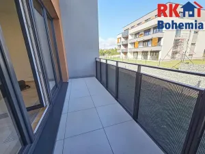 Pronájem bytu 1+kk, Praha - Dolní Počernice, 45 m2