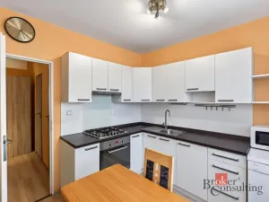 Prodej bytu 3+1, Krnov - Pod Bezručovým vrchem, Budovatelů, 72 m2