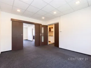 Pronájem kanceláře, Most, Obránců míru, 68 m2