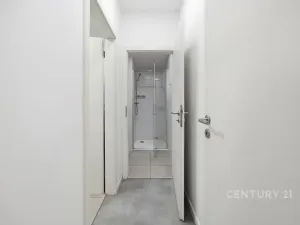 Pronájem kanceláře, Praha - Smíchov, Na Zatlance, 232 m2
