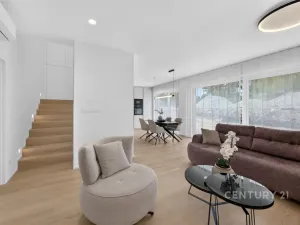 Prodej rodinného domu, Kamenice, 151 m2