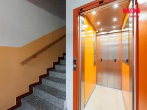 Prodej bytu 4+1, Karlovy Vary - Bohatice, Lomená, 84 m2